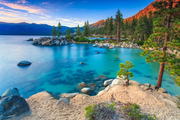 Lake shore of Tahoe in California, a popular multi centre trip destination for roadtrips