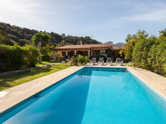 Can Juame Mallorca holiday villas with pools