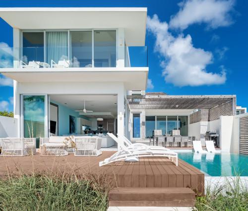 https://www.thetopvillas.com/destinations/caribbean/turks-caicos/providenciales/long-bay-beach/helios-beachfront-villa