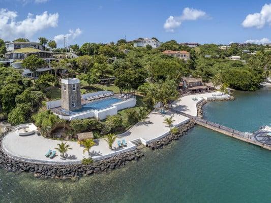 The Main House & The Beach House - 12 bedroom