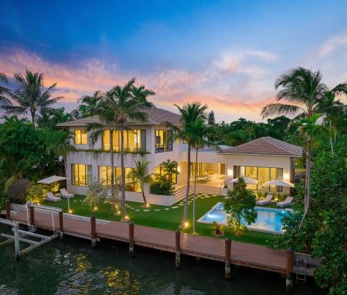 https://www.thetopvillas.com/destinations/florida/miami/miami-123