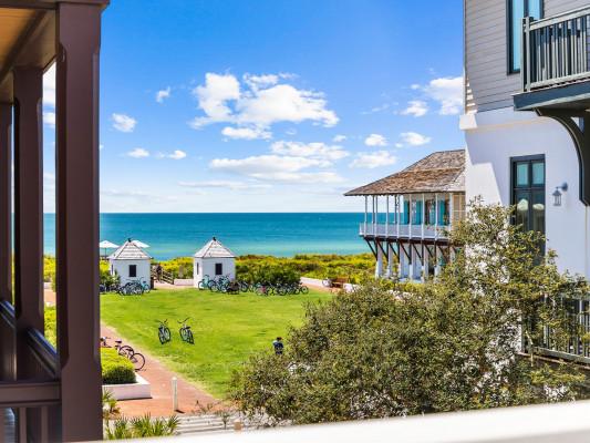 https://www.thetopvillas.com/destinations/florida/destin-area/30a/rosemary-beach/rosemary-beach-21