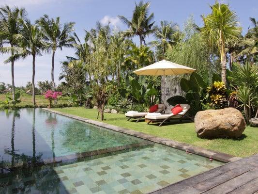 https://www.thetopvillas.com/destinations/indonesia/bali/canggu/canggu-4617-villa-sarasvati