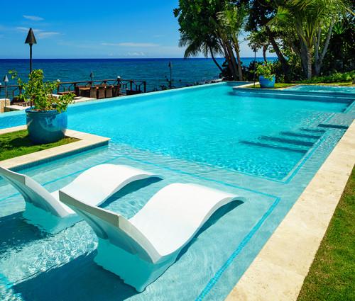 https://www.thetopvillas.com/destinations/caribbean/jamaica/montego-bay/tryall-club/aqua-bay-at-the-tryall-club/