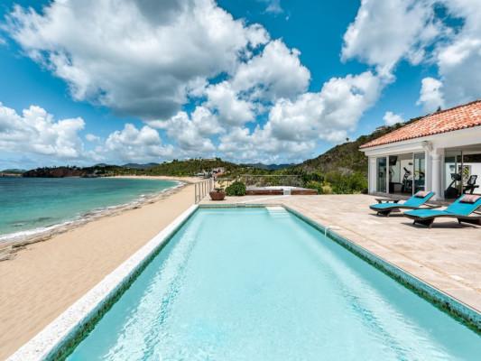 La Vie En Bleu Baie Rouge villas with pools