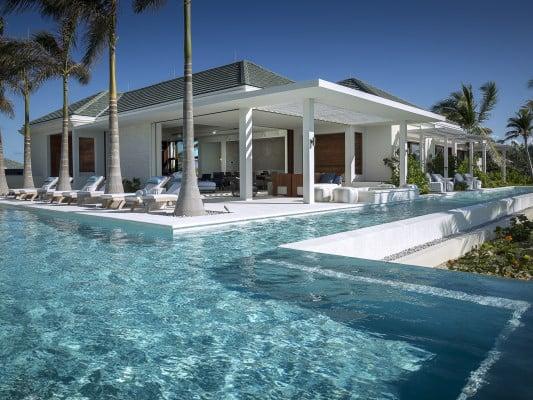 La Dolce Vita Caribbean villa with pool