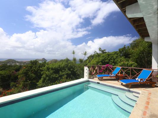 Bella Vista Cap Estate villas with pools