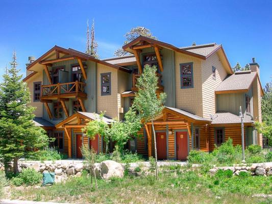 Mammoth Lakes 12 2 bedroom apartment rentals