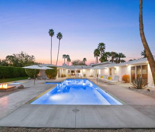 https://www.thetopvillas.com/destinations/california/palm-springs/palm-springs-central/palm-springs-11