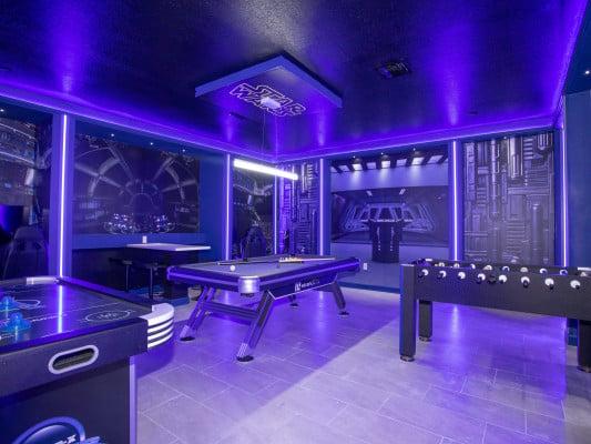 6 bedroom vacation rentals in Orlando Florida Storey Lake Resort 236