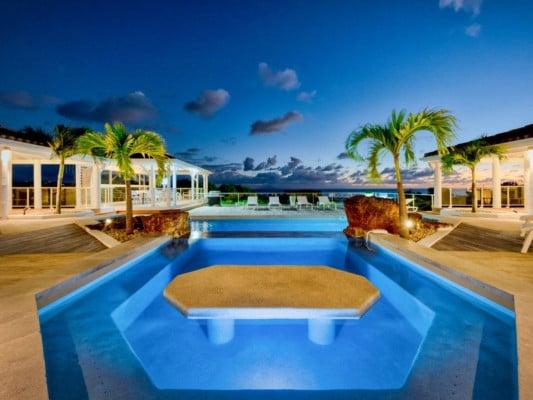 Belle Fontaine villa with pool