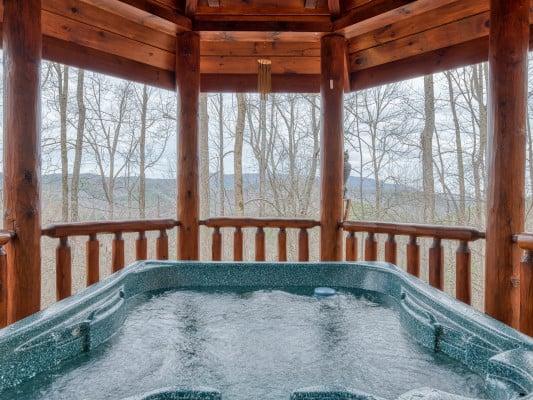 Wears Valley 4 Pet friendly log cabins with hot tubs