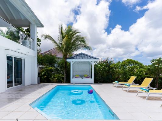 Blue Sailing Happy Bay villas with pools