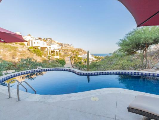 Villa Paraiso del Mar Cabo villas with pools