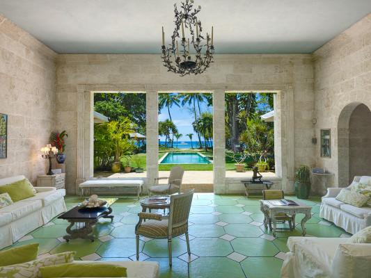 Nelson Gay - 8-bed Speightstown villa rental