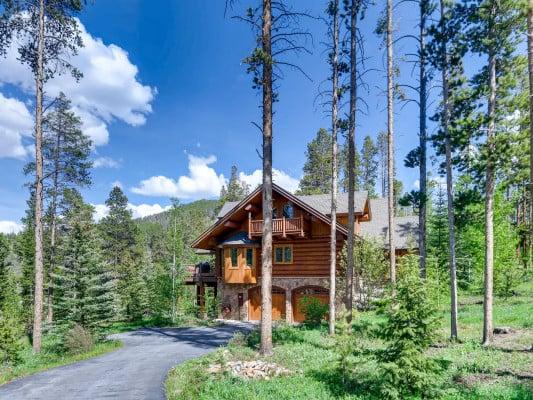 https://www.thetopvillas.com/destinations/colorado/breckenridge/breckenridge-33