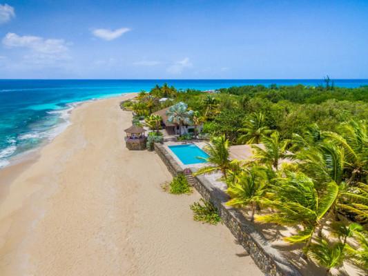 Blue beach St Martin beach villa rentals