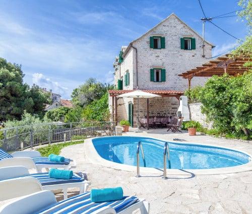 https://www.thetopvillas.com/destinations/croatia/brac/villa-bonaca/