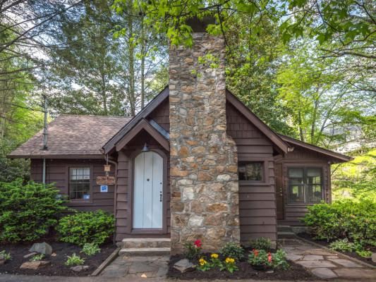 Gatlinburg 8 romantic cabin rentals