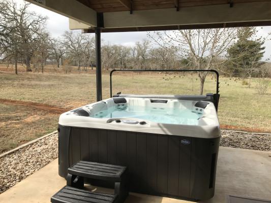 Fredericksburg 8 Fredericksburg vacation rentals with hot tubs