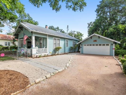 Fredericksburg 2 small Fredericksburg cabin rentals