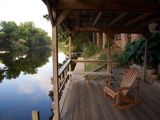 Canyon Lake 1 lakefront cabin rentals