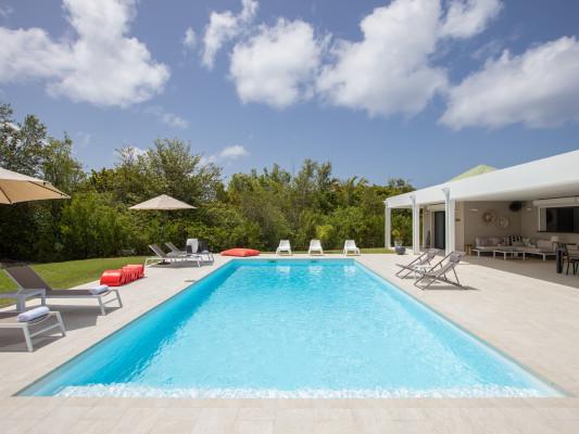 Arawak Plum Bay villas with pools