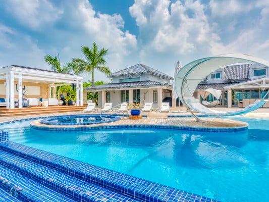 C'est La Vie - Plum Bay St Martin villas