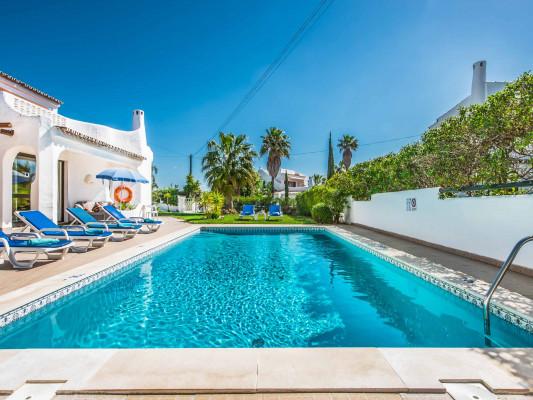 Villa Miramar Algarve villas in Portugal with pools