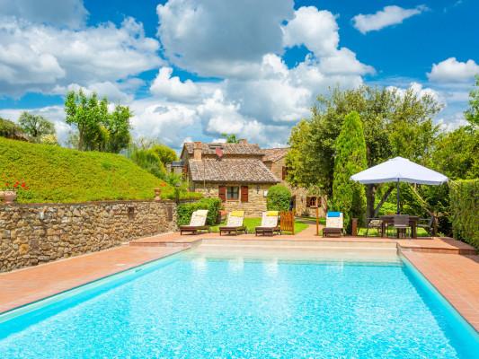 Villa Brimasole Arezzo villas with pools