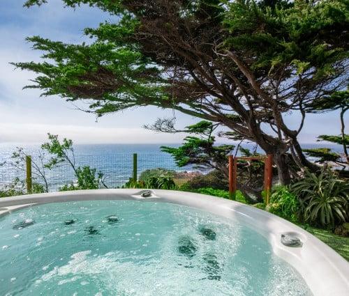 https://www.thetopvillas.com/destinations/california/monterey/monterey-5