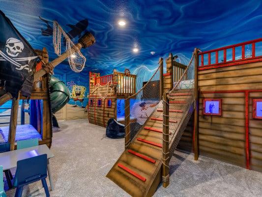 Reunion Resort 14000 themed vacation rentals near Disney World