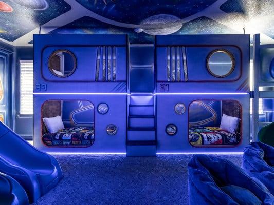 Reunion Resort 14000 Star Wars theme room