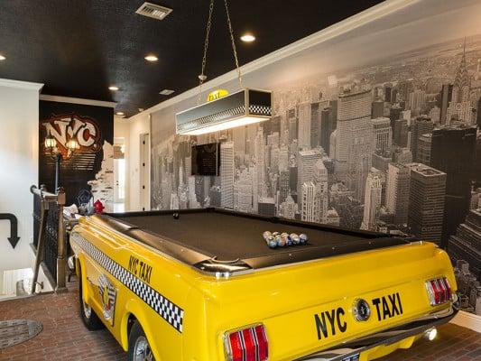 5 bedroom vacation rentals in Orlando Florida Reunion Resort 29 New York themed game room