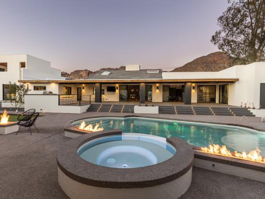 Phoenix 20 - Phoenix vacation rentals with pools