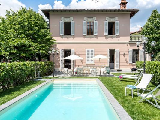 Villa Lilli Pistoia villas