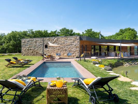 Villa Airone - villa near Siena with pool