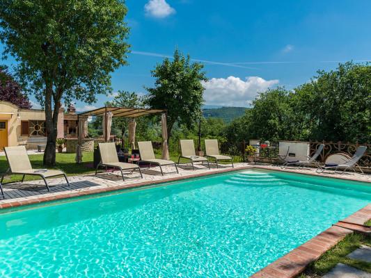 Antica Filanda Arezzo villas with pools