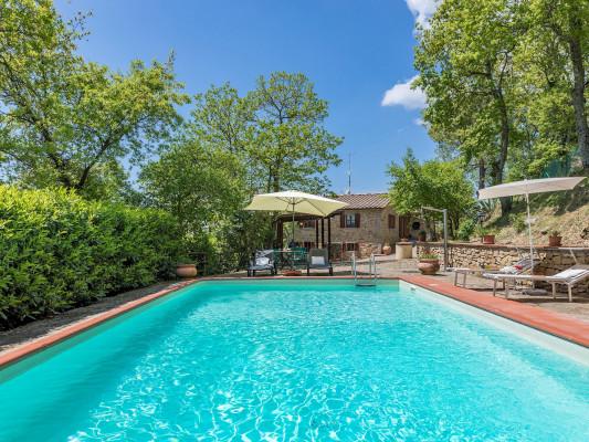 Casa Largano Arezzo villas with pools