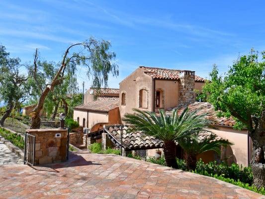 Villa Passulunara pet friendly villas in Sicily