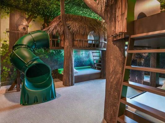 6 bedroom vacation rentals in Orlando Florida Villatel Village 50