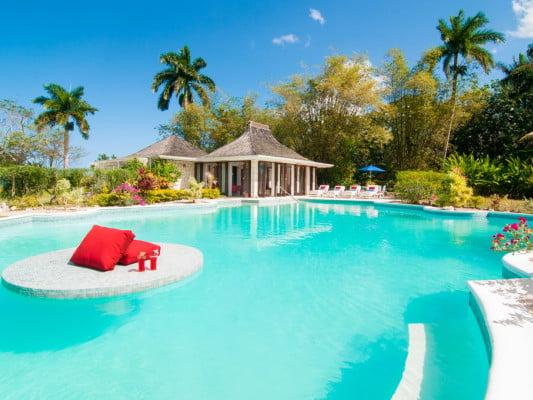 https://www.thetopvillas.com/destinations/caribbean/jamaica/montego-bay/noble-house-on-the-beach/