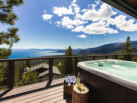 https://www.thetopvillas.com/destinations/nevada/lake-tahoe-122/