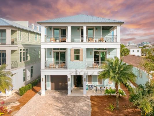 Destin 468 pet friendly vacation rentals in Emerald Coast Florida