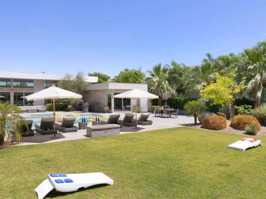 https://www.thetopvillas.com/destinations/california/palm-springs/la-quinta/la-quinta-51