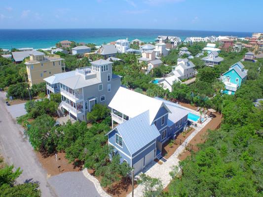 https://www.thetopvillas.com/destinations/florida/destin-area/30a/blue-mountain-beach/blue-mountain-beach-3