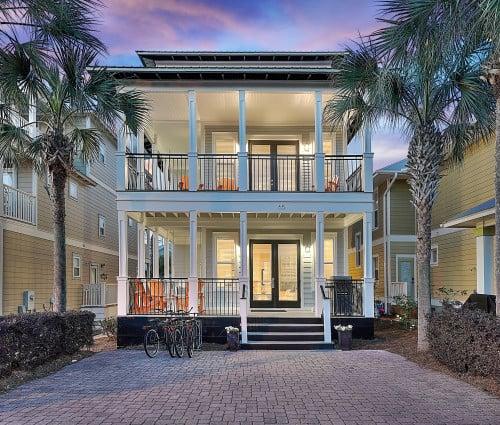 https://www.thetopvillas.com/destinations/florida/destin-area/30a/rosemary-beach/rosemary-beach-16