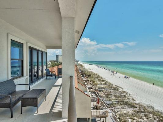 Destin 442 beach view villa with pool