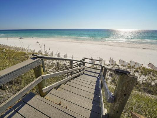 https://www.thetopvillas.com/destinations/florida/destin-area/30a/blue-mountain-beach/blue-mountain-beach-5