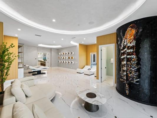 Reunion Resort 16000